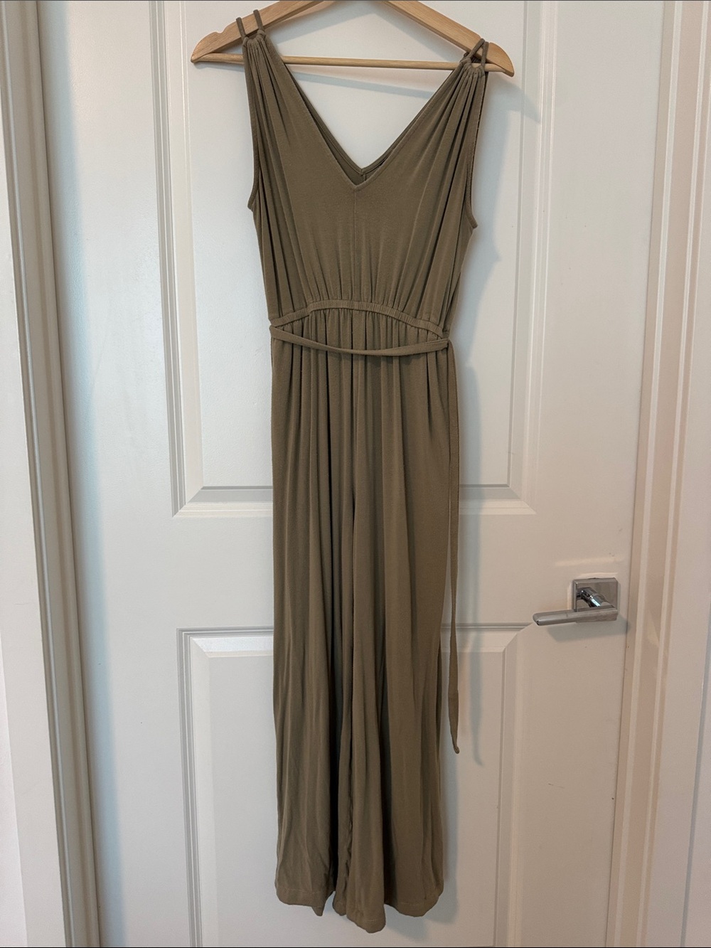 Women’s Olive V-Neck Sleeveless Viscose Jumpsuit with Pockets